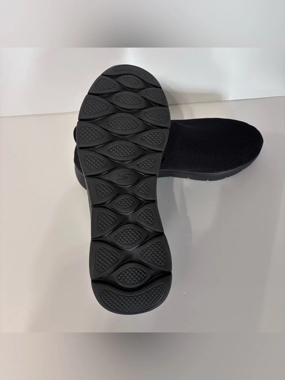 Skechers Black Slip-On GOwalk Men's Casual Loafers - Picture 7 of 7
